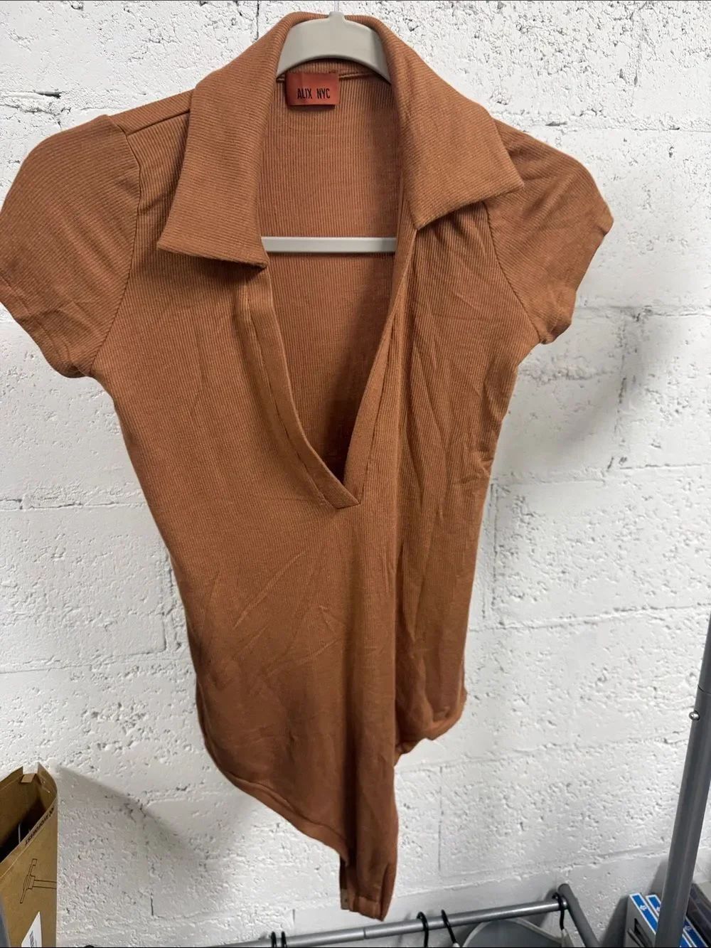 ALIX Brown Collared Ribbed Body Suit - Snap Closure Bottom - NEVER WORN - Small - Picture 3 of 6